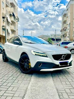 VOLVO V40 2.0 T4 CROSS COUNTRY GASOLINA 4P AUTOMÁTICO